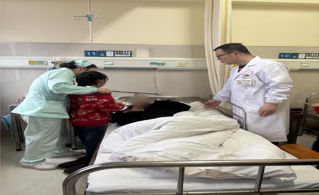 情暖全科迎新春 医患同心庆团圆